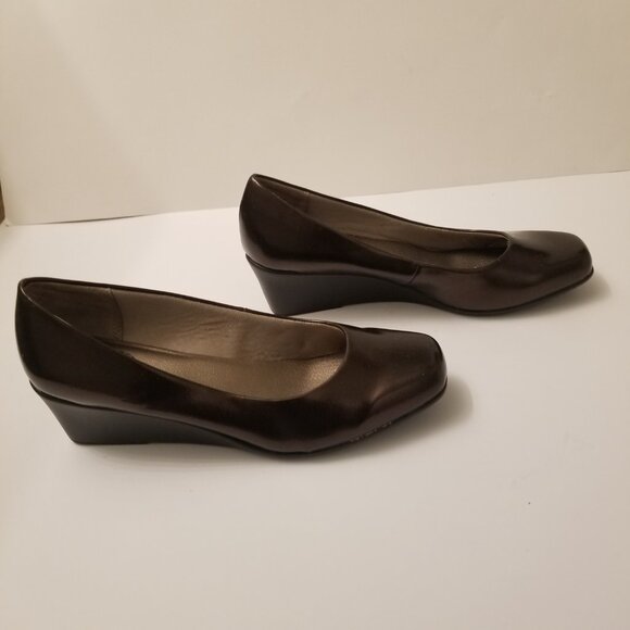 Life Stride Simply Comfort Brown, Bronze  Wedge   size 8 - Picture 4 of 6